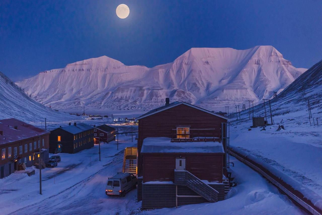 Gjestehuset 102 Longyearbyen Kültér fotó