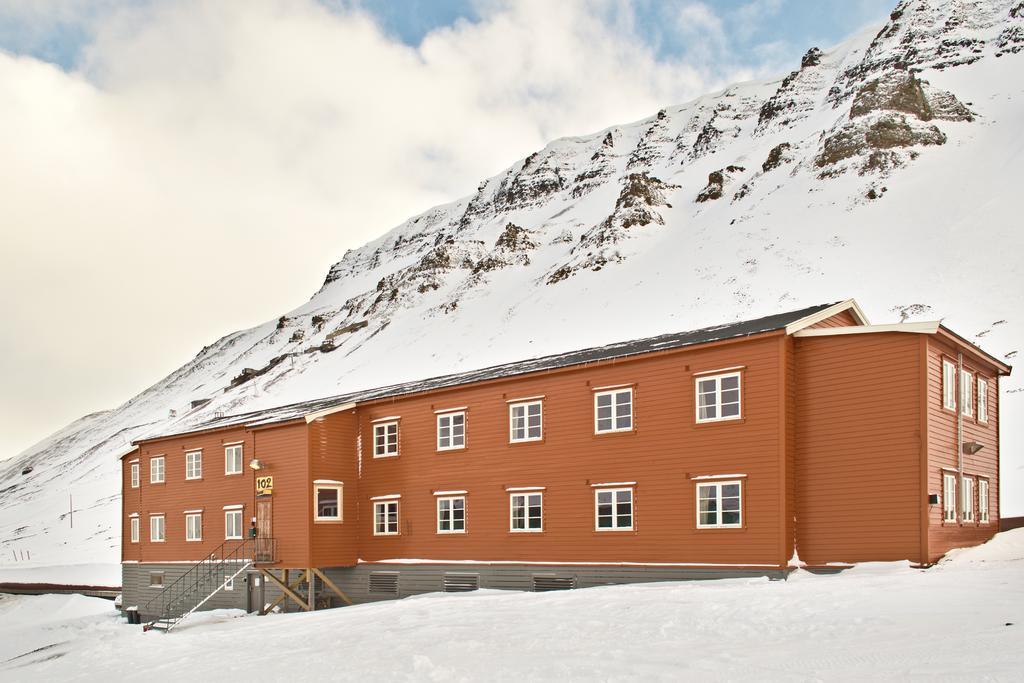 Gjestehuset 102 Longyearbyen Kültér fotó