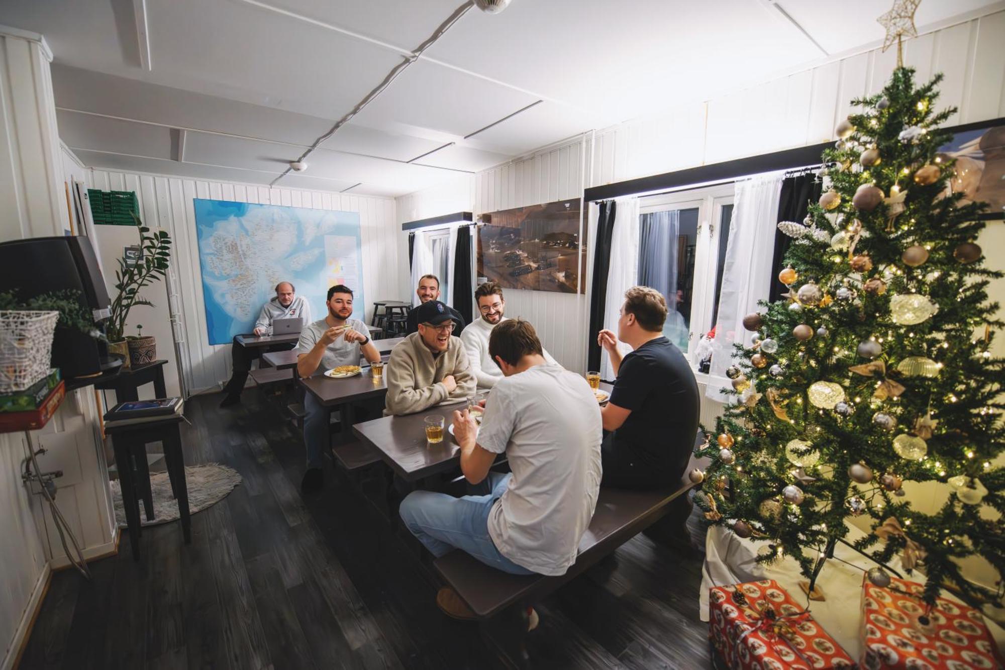 Gjestehuset 102 Longyearbyen Kültér fotó