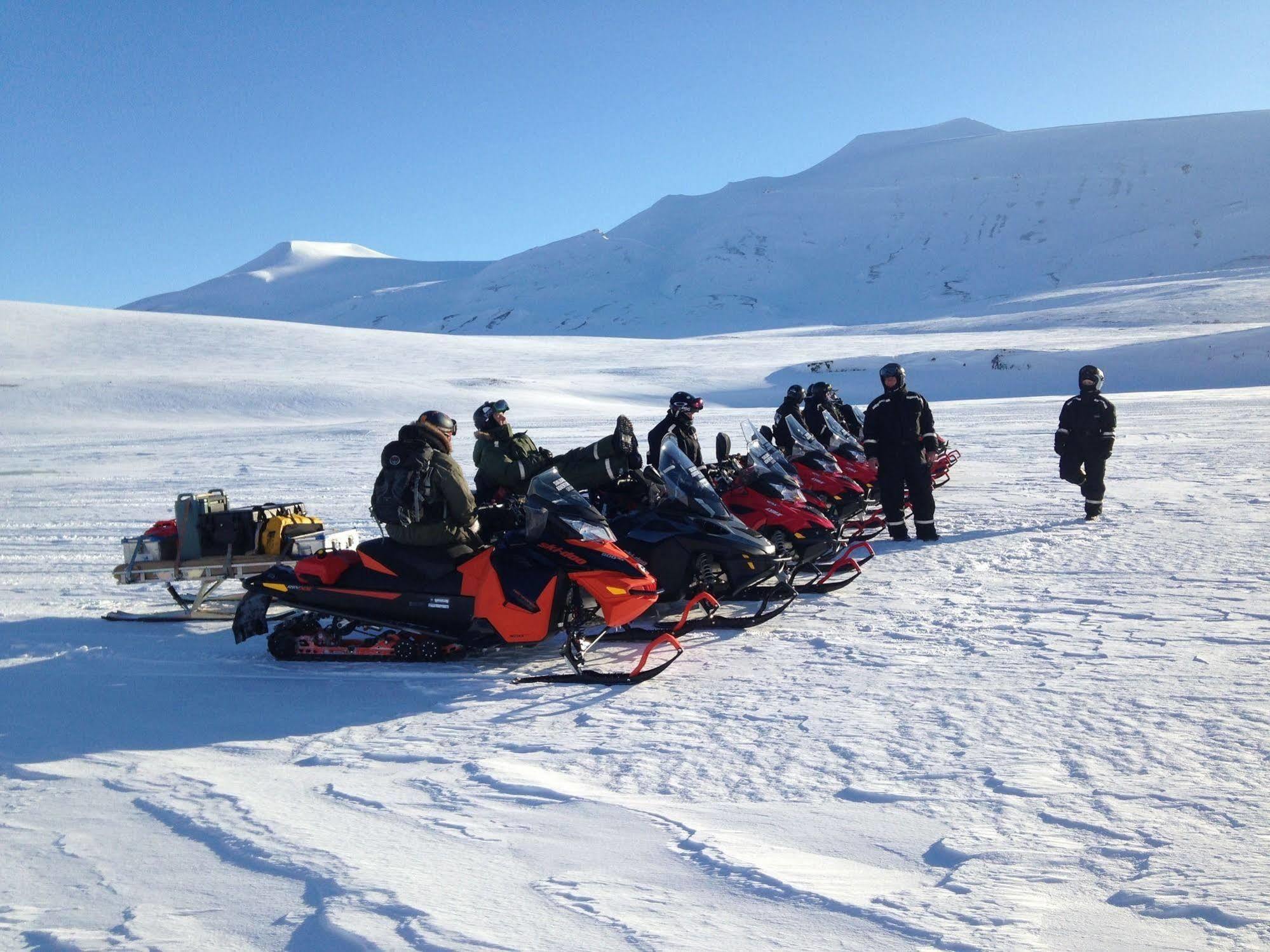 Gjestehuset 102 Longyearbyen Kültér fotó