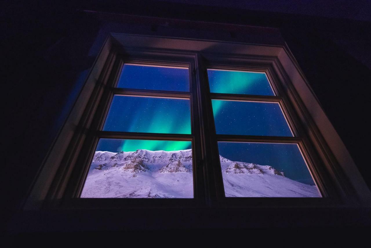 Gjestehuset 102 Longyearbyen Kültér fotó
